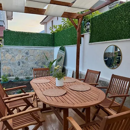 Ayshira Aparts-a Kemer