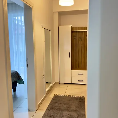 Apartment Ayshira Aparts *